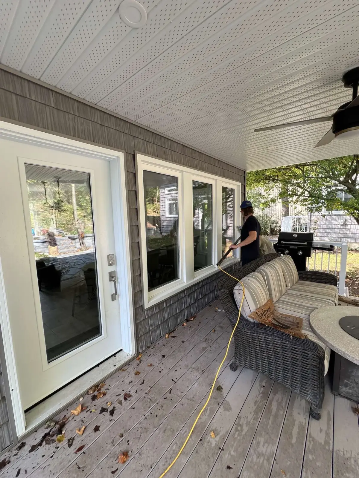 Professional window cleaning crew in Waterloo Ontario