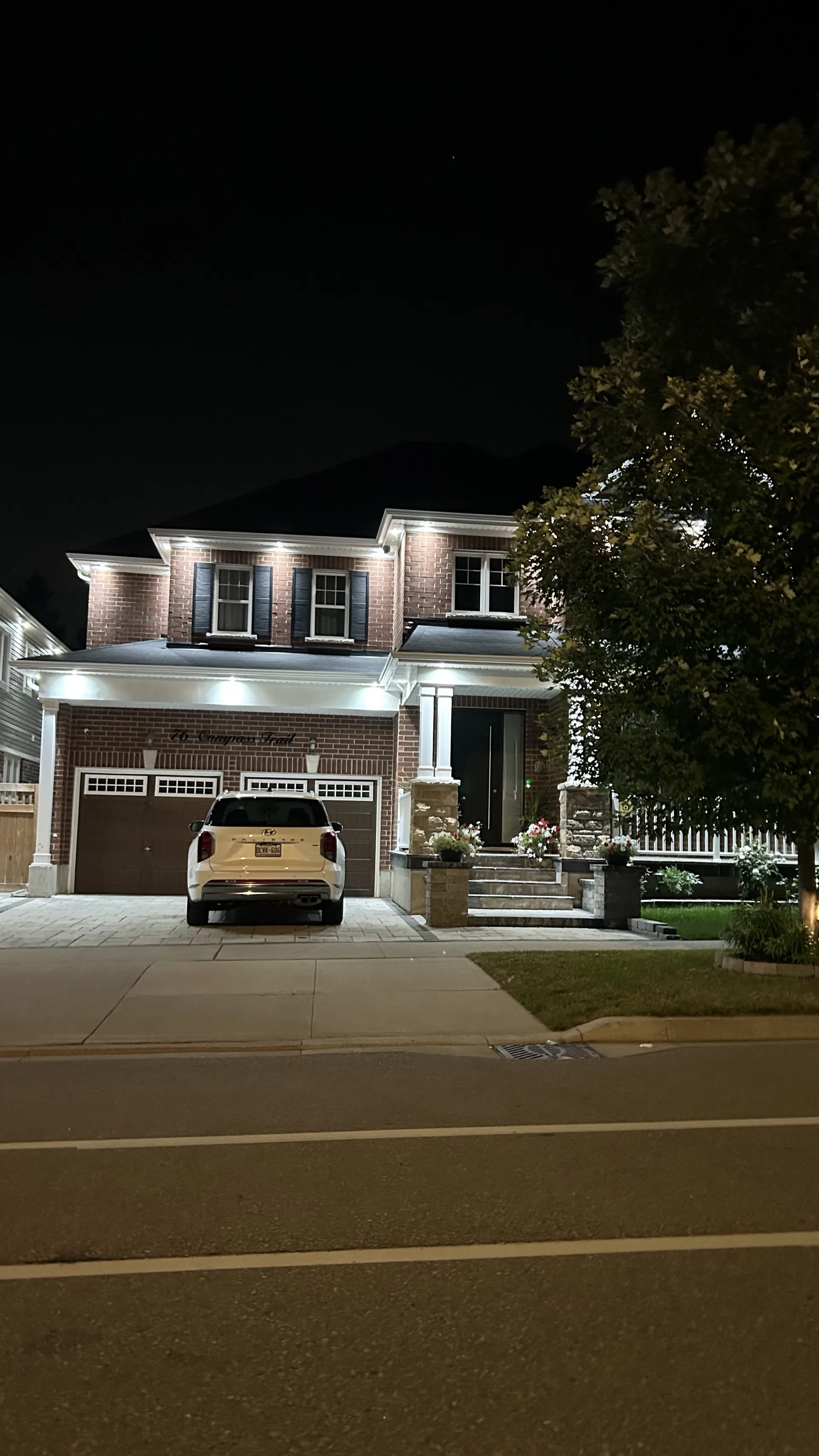 Permanent LED roofline installation in Kitchener